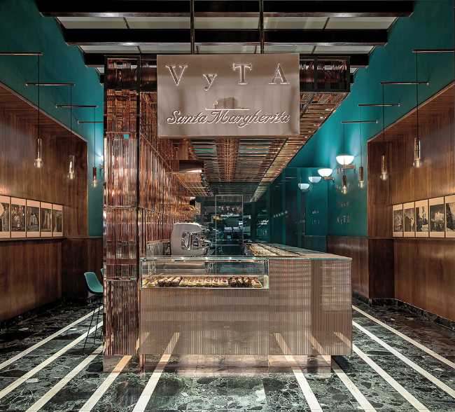 Vyta Santa Margherita in Florence. Luxury bakery inside Santa Maria Novella station