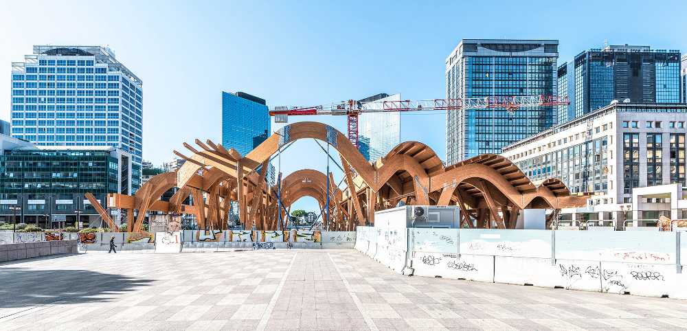 La gare centrale de métro de Naples. Entre art, architecture et archéologie