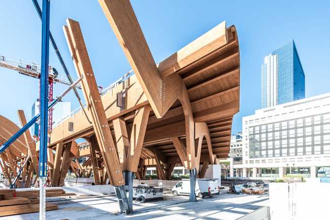 La gare centrale de métro de Naples. Entre art, architecture et archéologie