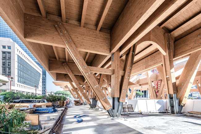 La gare centrale de métro de Naples. Entre art, architecture et archéologie