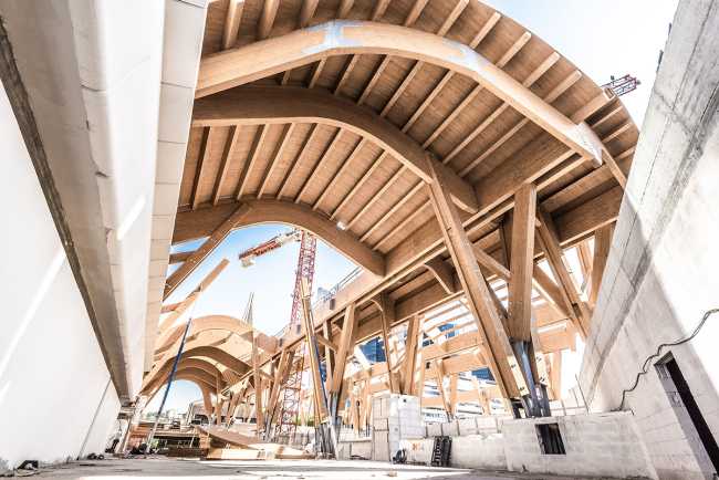 La gare centrale de métro de Naples. Entre art, architecture et archéologie