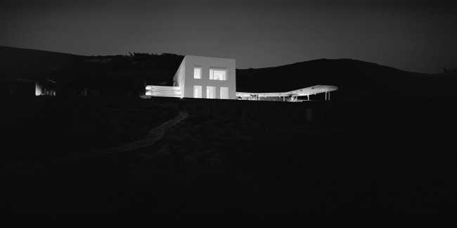 Avlakia House: the villa temple of the sun and Greek culture