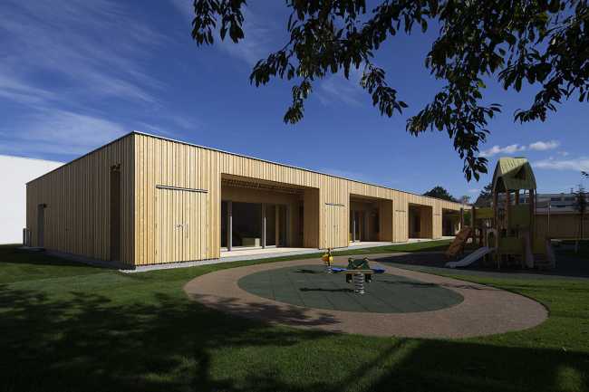 Asilo nido in legno ad un piano