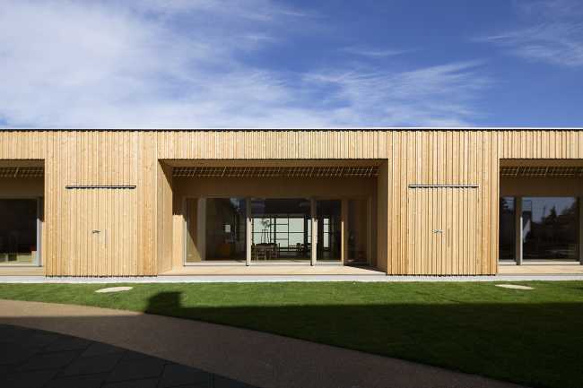 Asilo nido in legno ad un piano