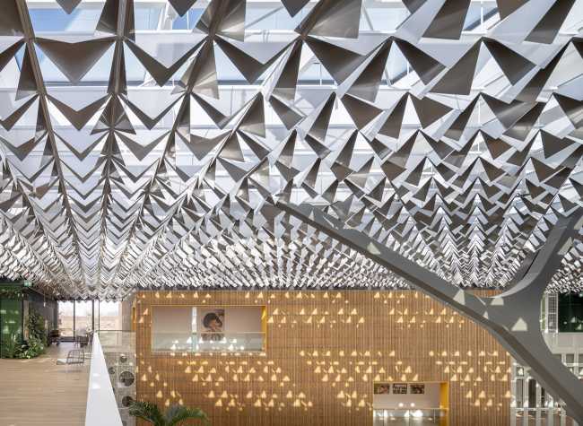 Sostenible, eficiente, innovador. Nuevo edificio de oficinas en los Países Bajos