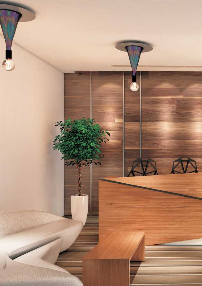 Lampada da soffitto in ufficio