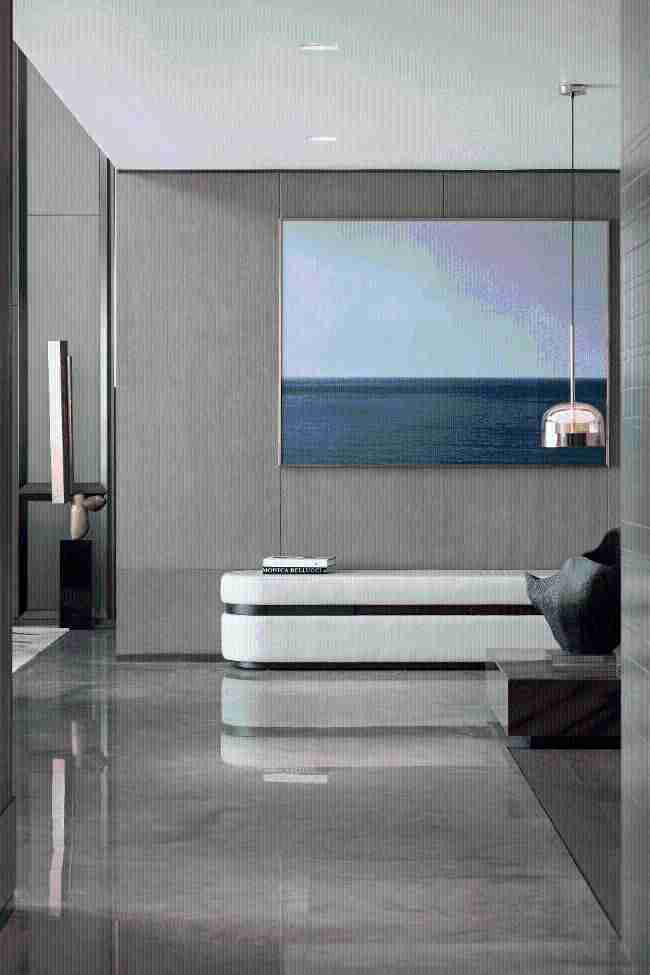 Appartamento con vista sulla baia in cina - madia con quadro mare