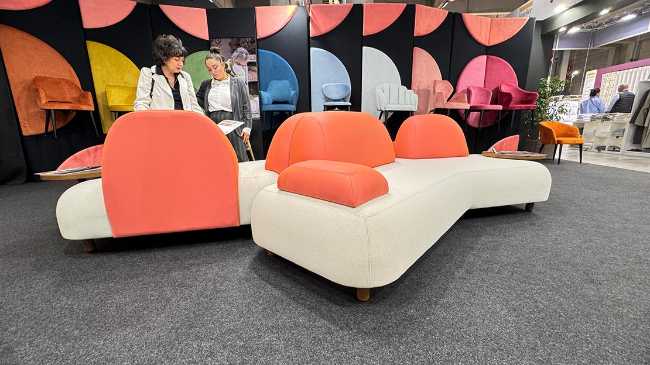 Twist. The sofa that creates movements in space.